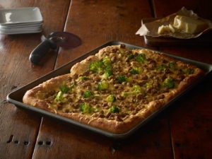 chicken_sausage_and_broccoli_deep_dish_pan_pizza1